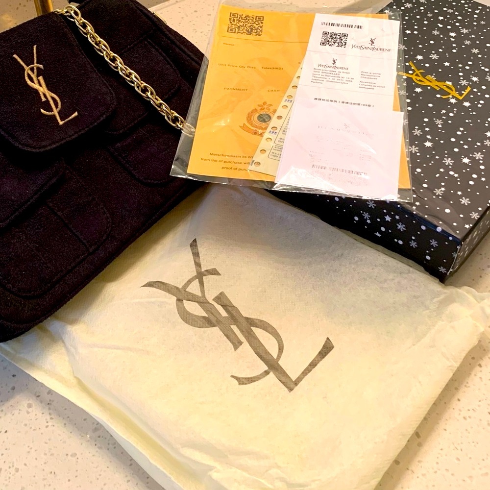Yves Saint Laurent Black Shoulder Bag with Gold Accents - Picture 2 of 8